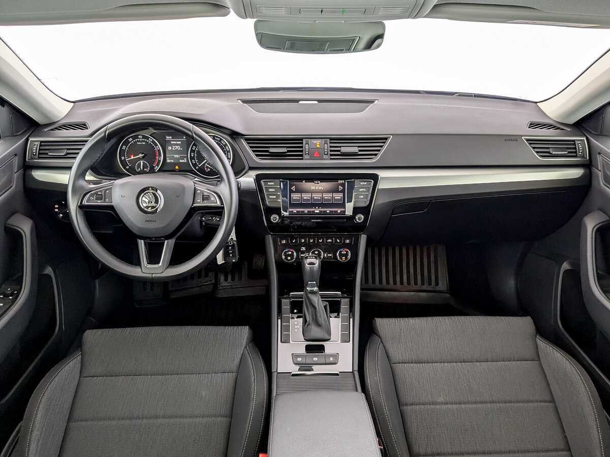 Skoda Superb, 2019 Фото №12