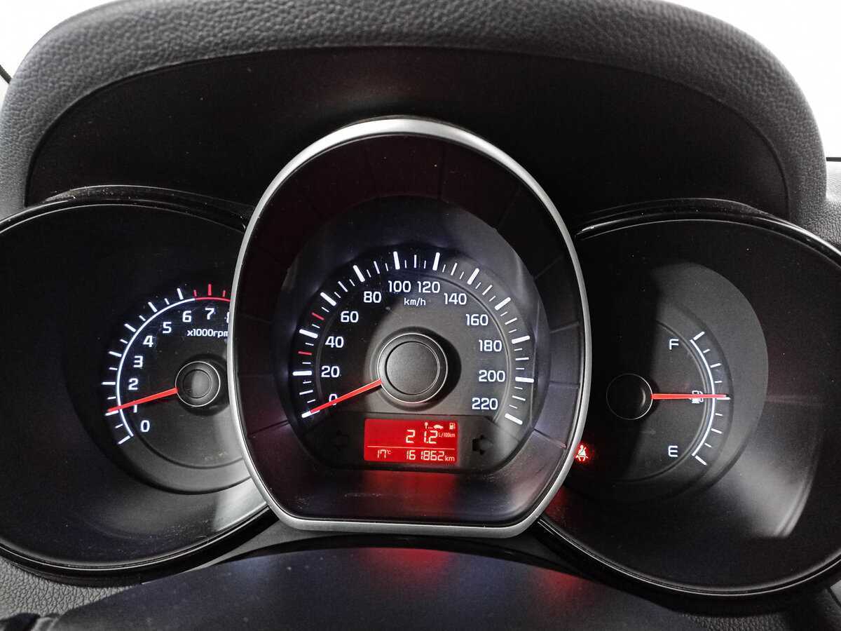 Kia Rio, 2017 Фото №13