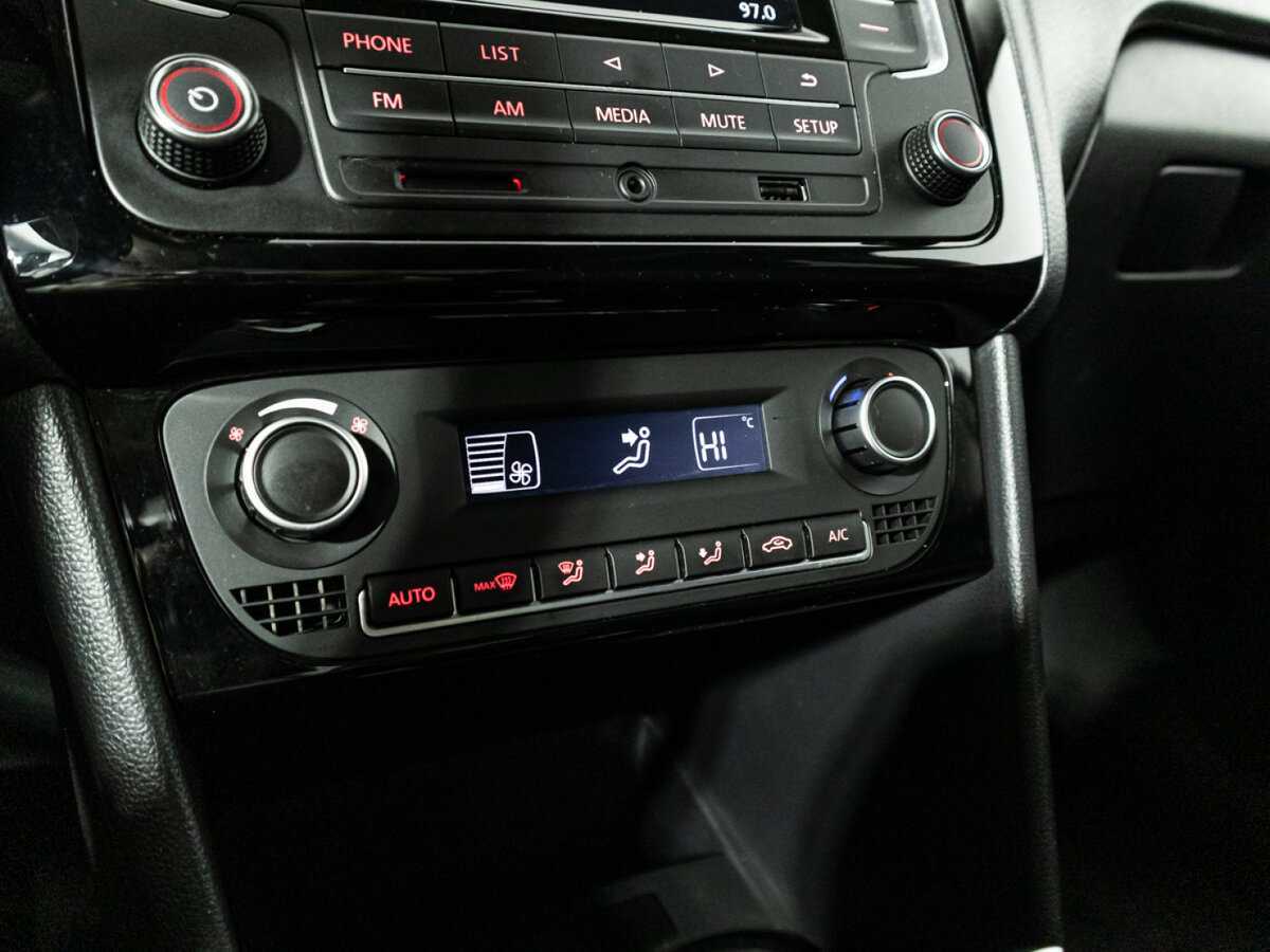 Volkswagen Polo, 2018 Фото №15