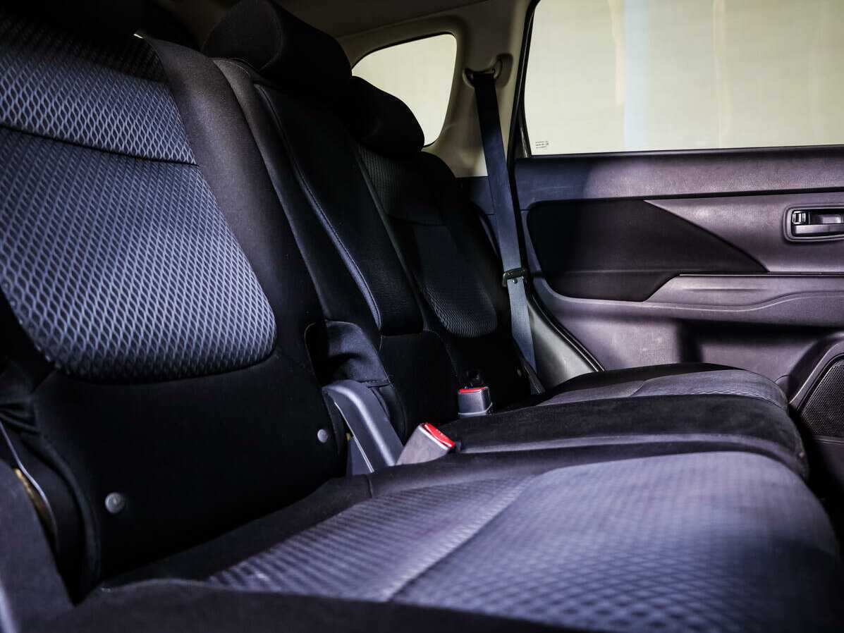 Mitsubishi Outlander, 2015 Фото №11