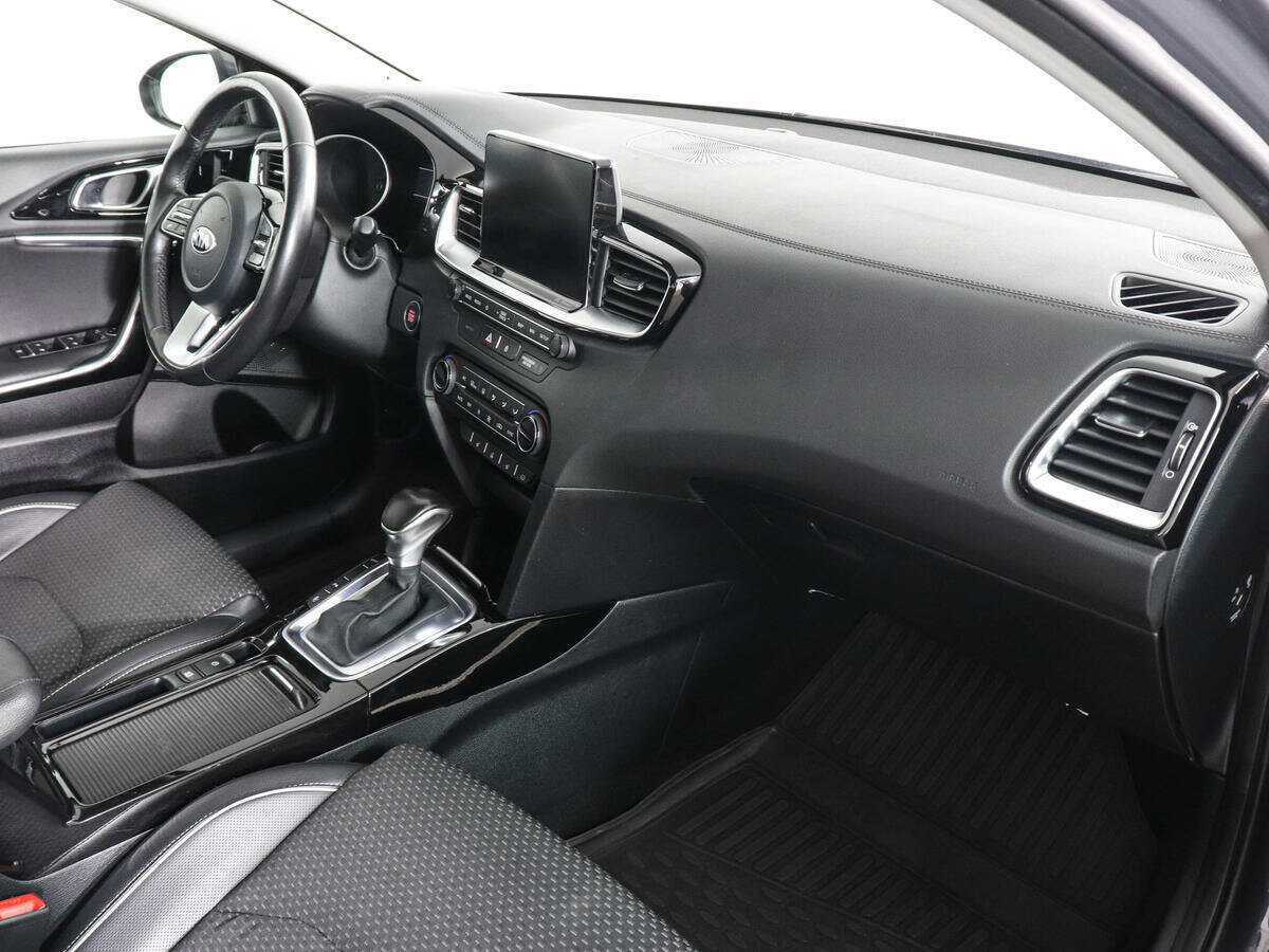Kia Ceed, 2018 Фото №10