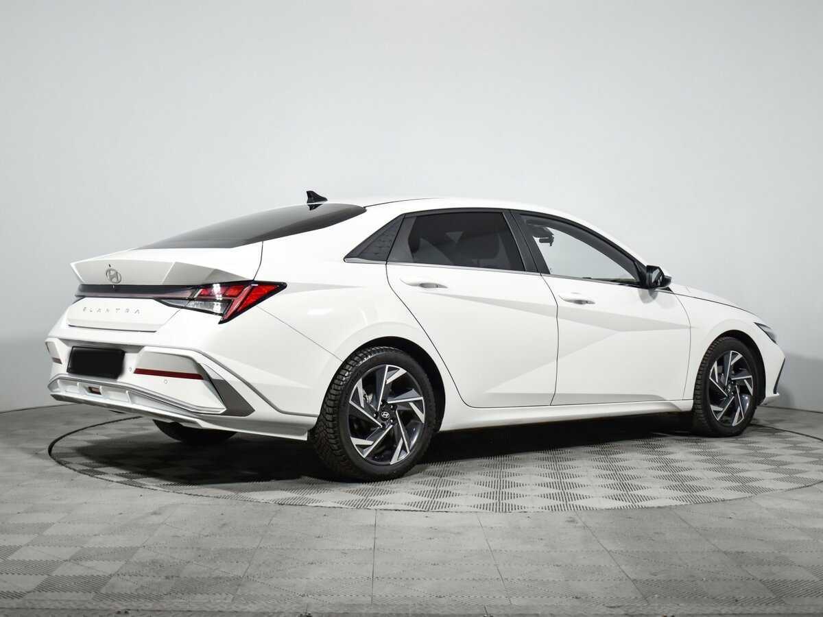 Hyundai Elantra, 2023 Фото №5