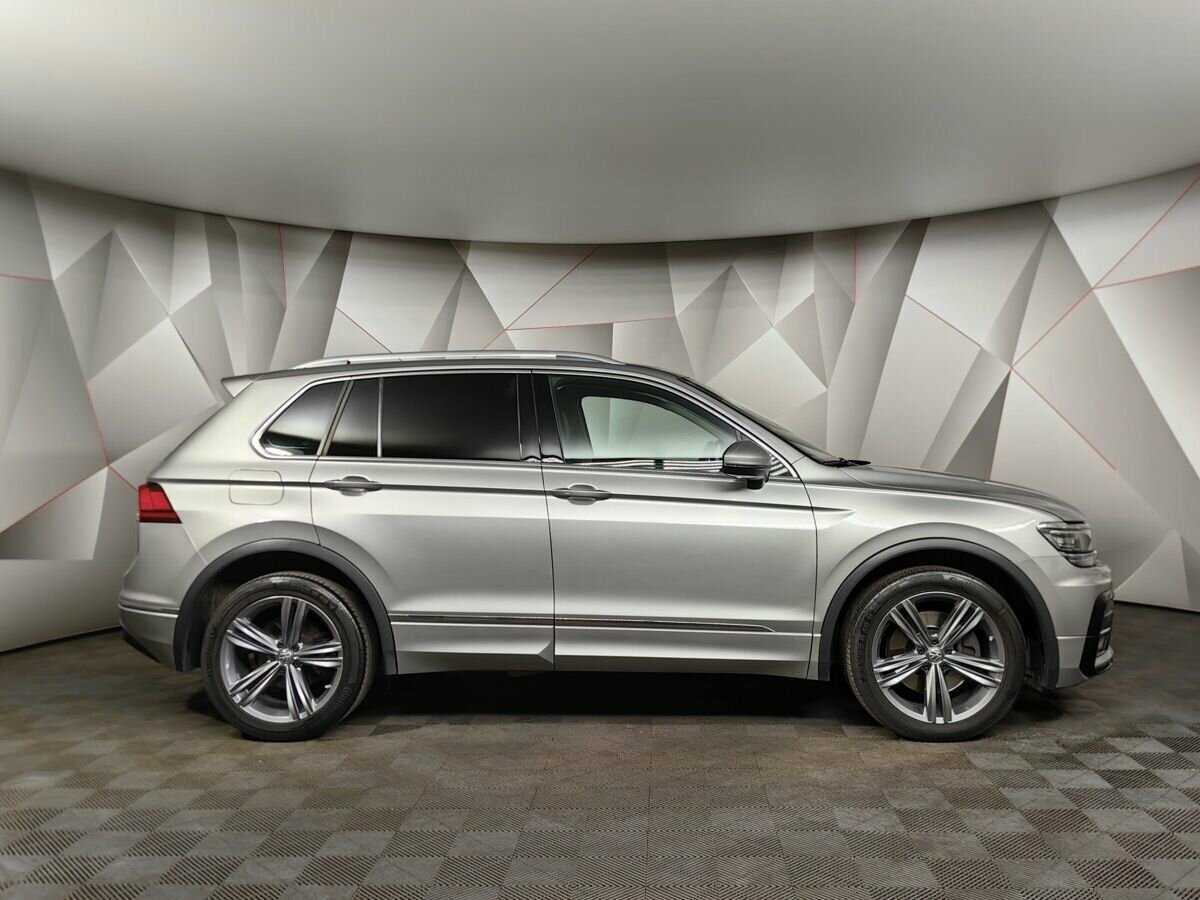 Volkswagen Tiguan, 2018 Фото №5