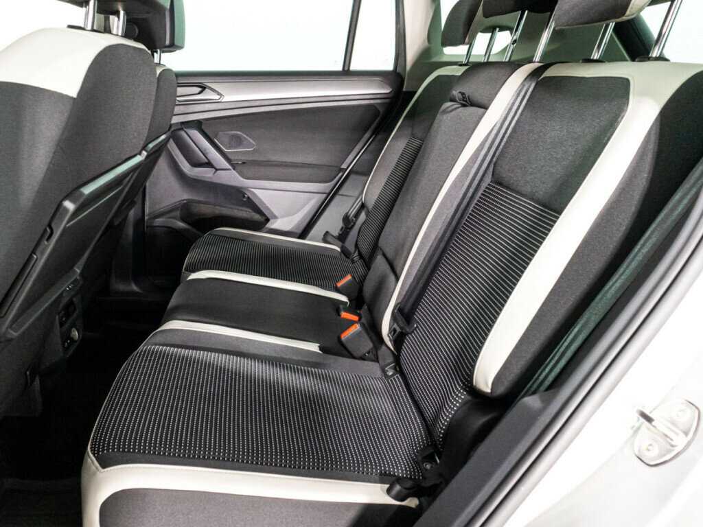 Volkswagen Tiguan, 2019 Фото №10