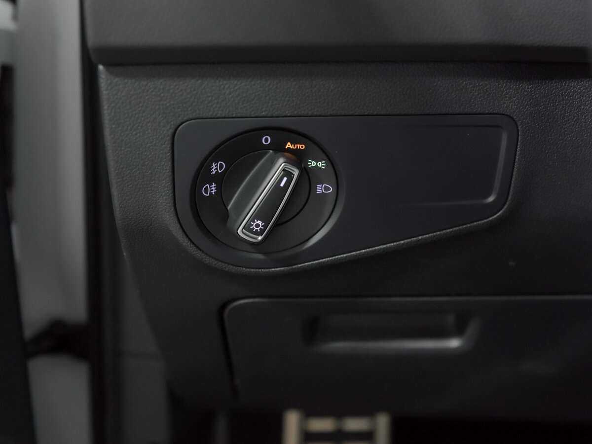 Volkswagen Tiguan, 2020 Фото №12