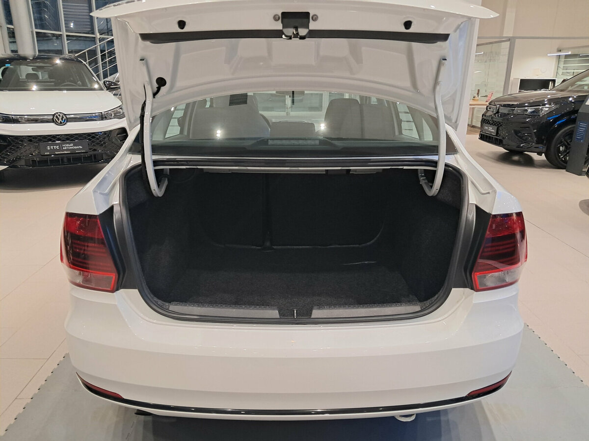 Volkswagen Polo V Рестайлинг, 2017 Фото №10