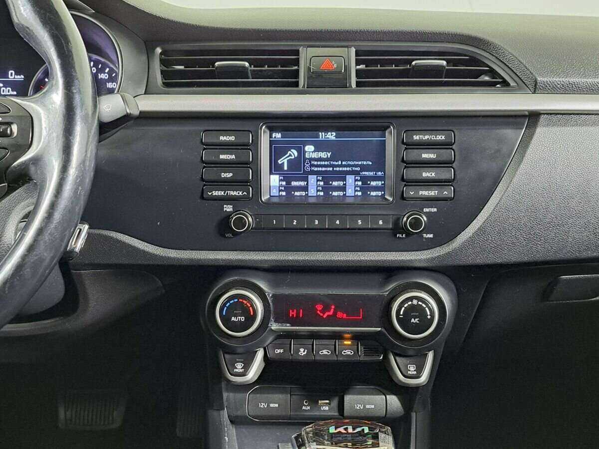 Kia Rio, 2018 Фото №14