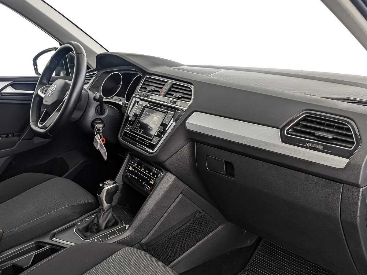 Volkswagen Tiguan, 2021 Фото №11