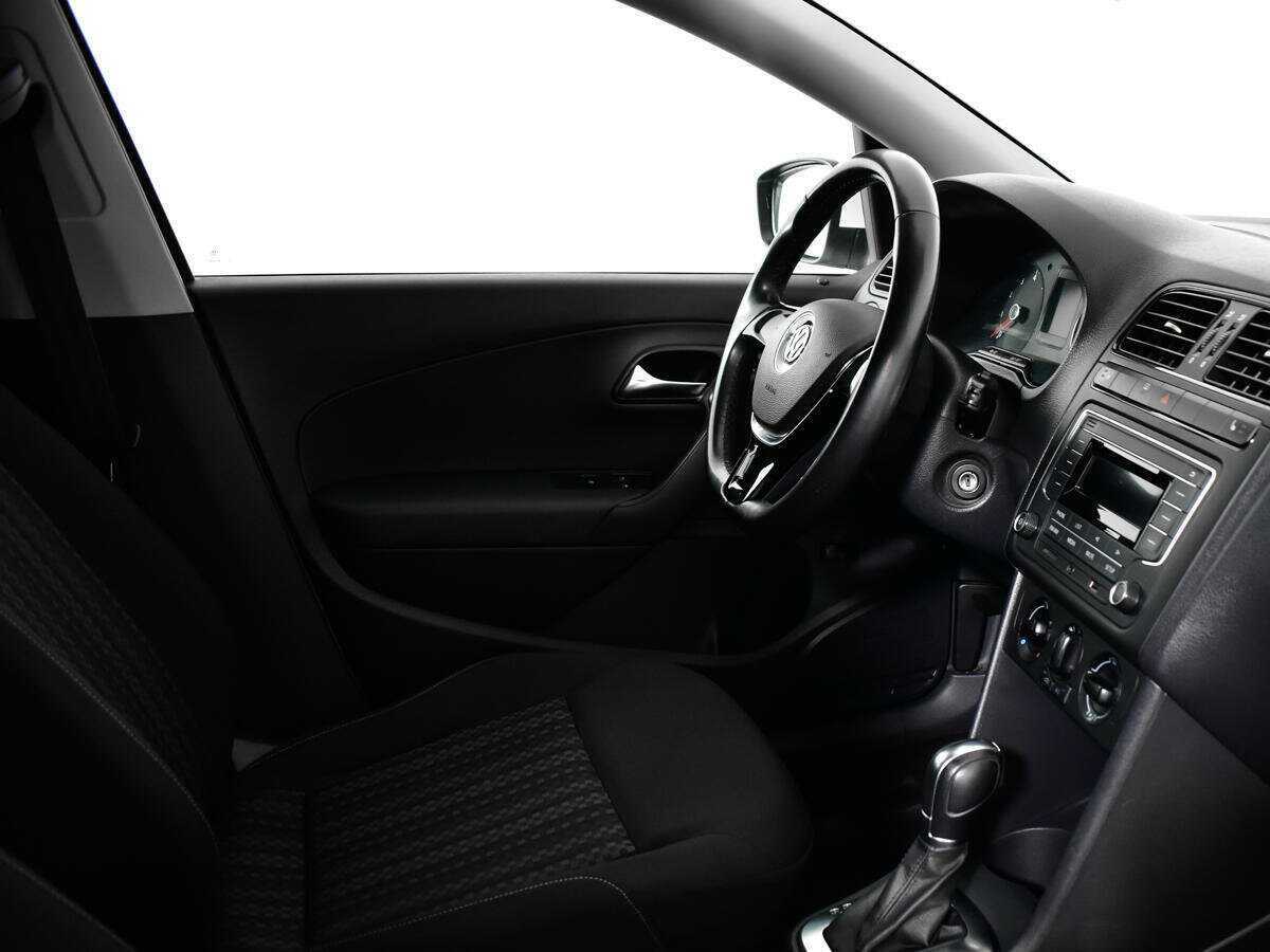 Volkswagen Polo, 2015 Фото №5