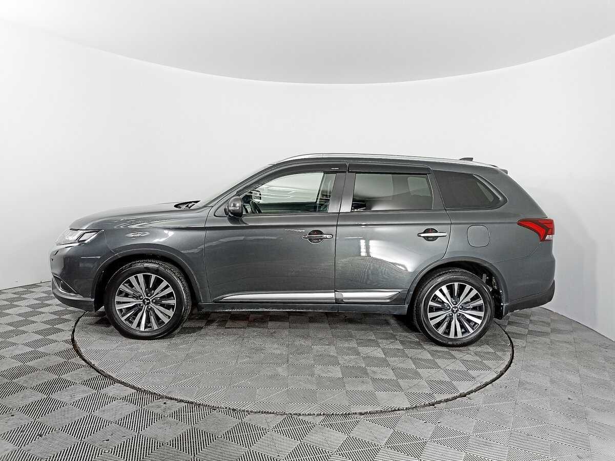 Mitsubishi Outlander, 2021 Фото №8