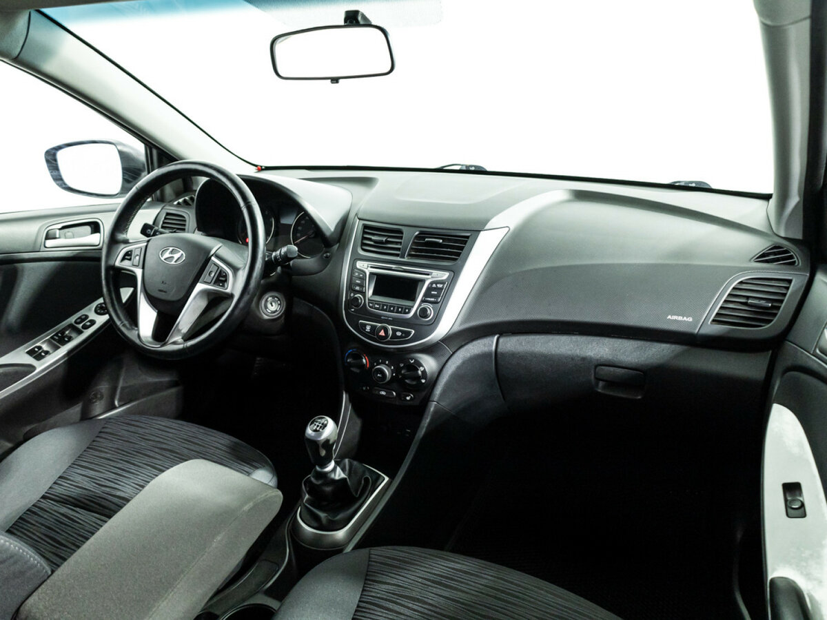 Hyundai Solaris I Рестайлинг, 2015 Фото №9