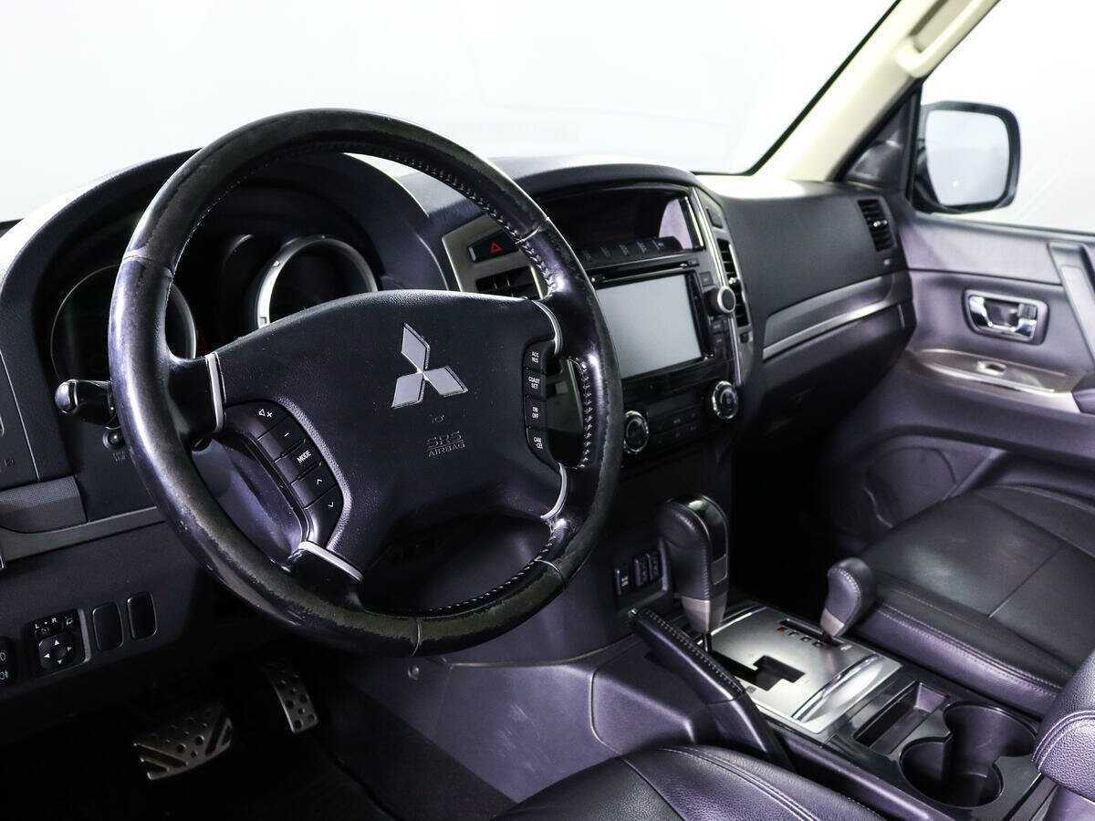 Mitsubishi Pajero, 2014 Фото №12