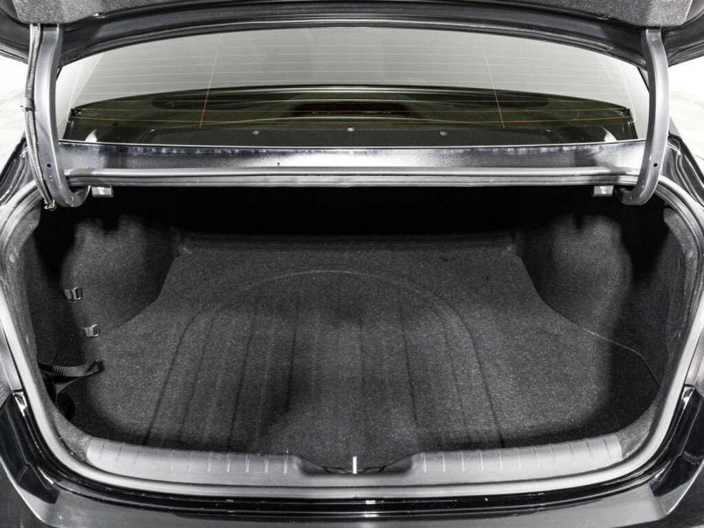 Hyundai Elantra, 2021 Фото №15