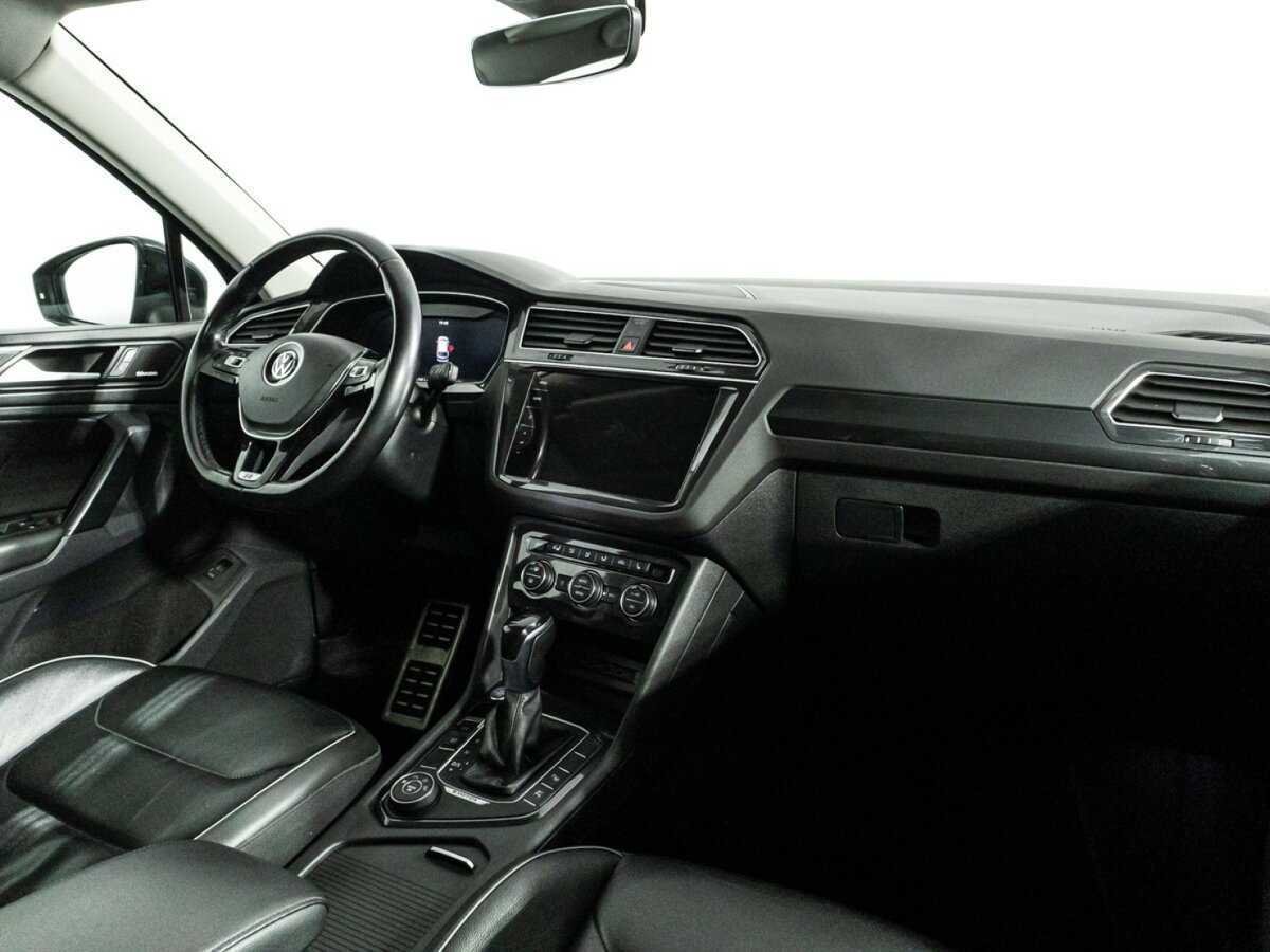 Volkswagen Tiguan, 2018 Фото №9