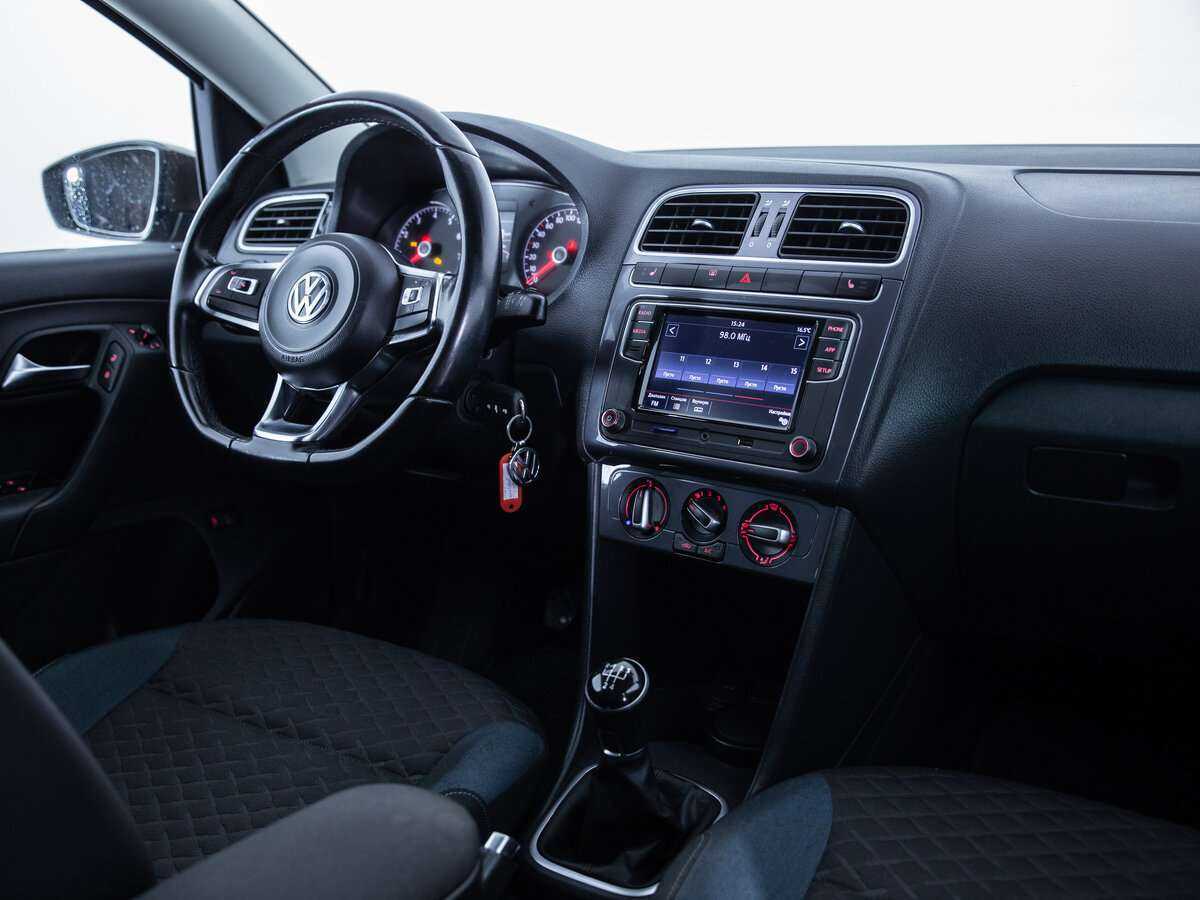 Volkswagen Polo, 2019 Фото №12