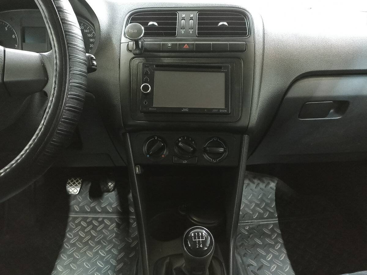 Volkswagen Polo, 2013 Фото №15