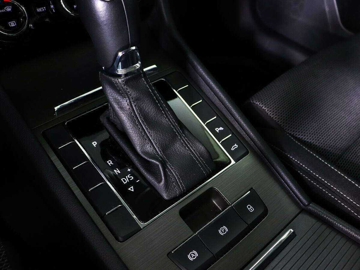 Skoda Superb, 2020 Фото №19
