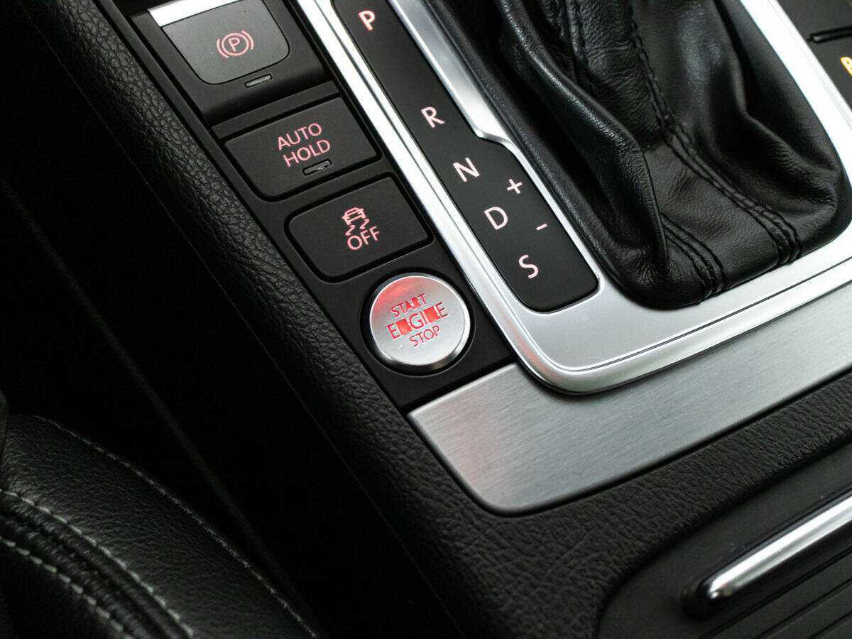 Volkswagen Passat CC, 2013 Фото №17