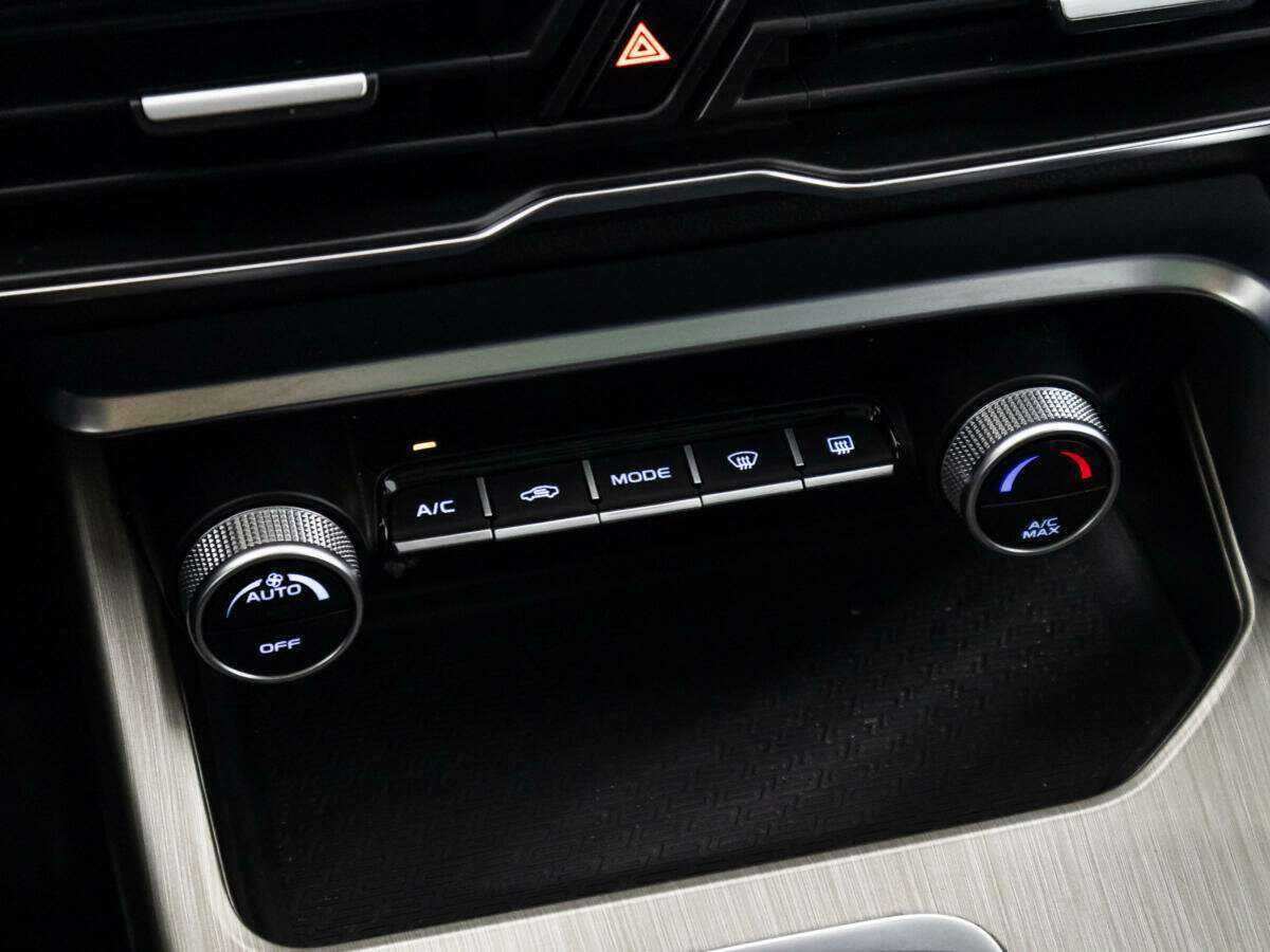 Geely Coolray, 2023 Фото №18