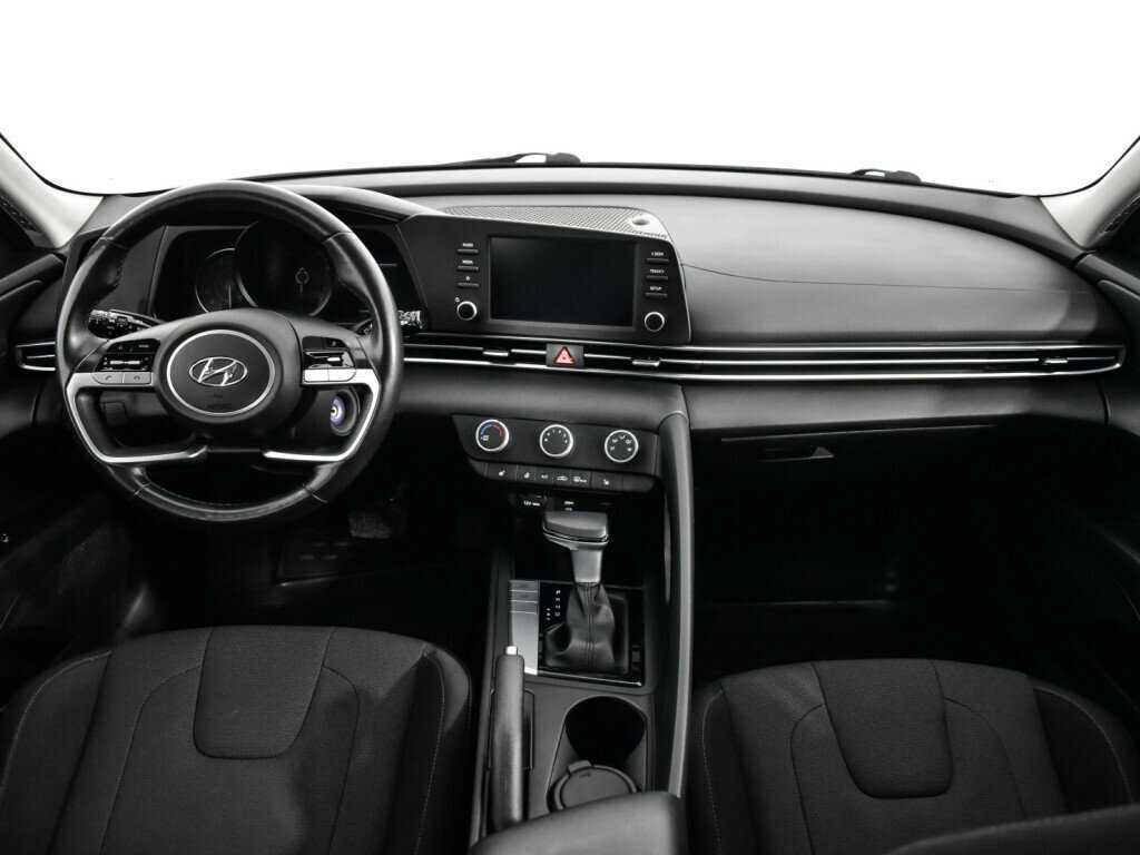 Hyundai Elantra, 2021 Фото №12