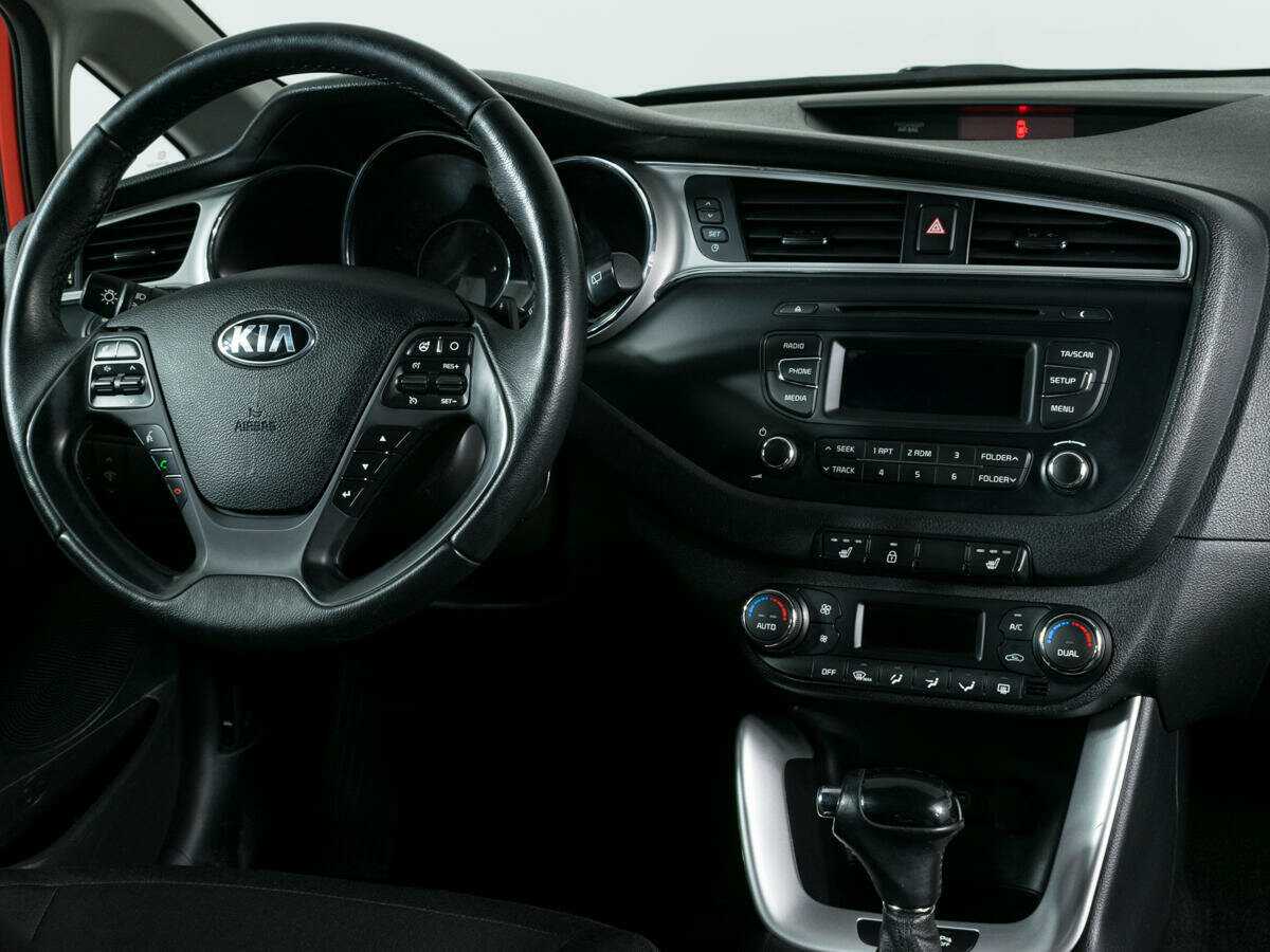 Kia Ceed, 2018 Фото №11