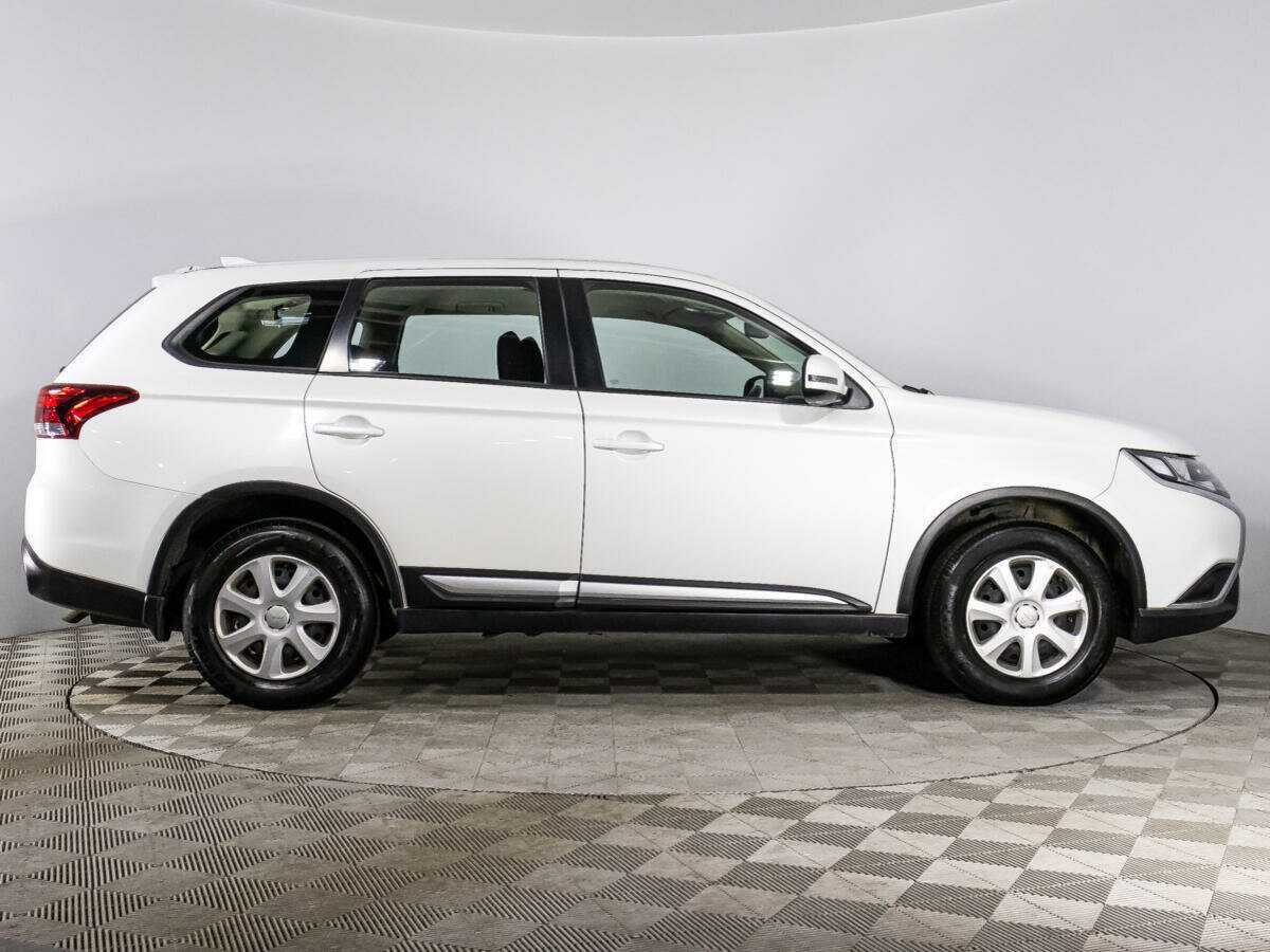 Mitsubishi Outlander, 2020 Фото №4