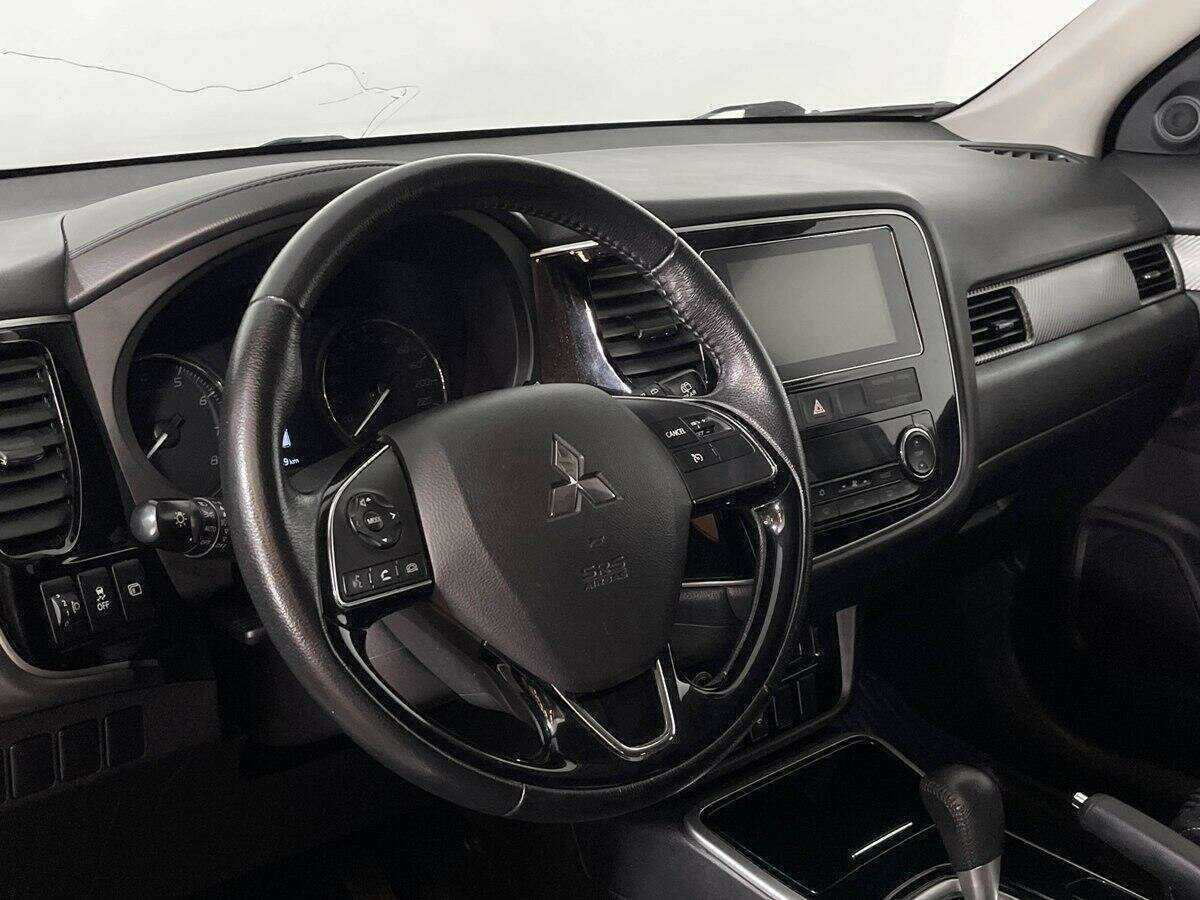 Mitsubishi Outlander, 2018 Фото №14