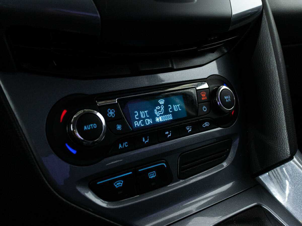 Ford Focus, 2013 Фото №15