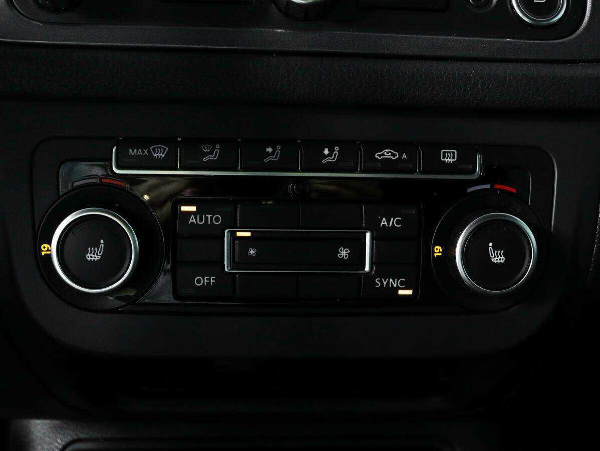 Volkswagen Tiguan, 2012 Фото №13