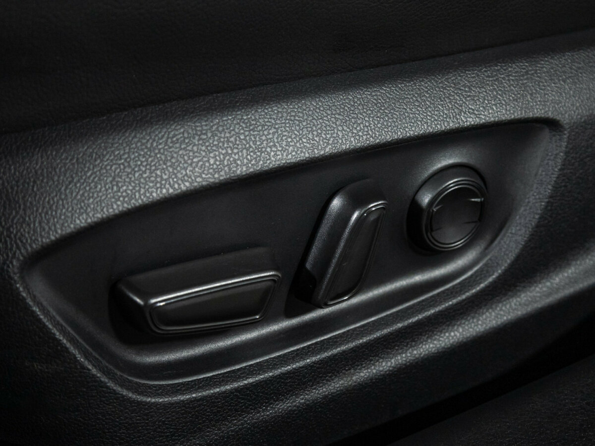 Toyota Camry VIII (XV70), 2020 Фото №13