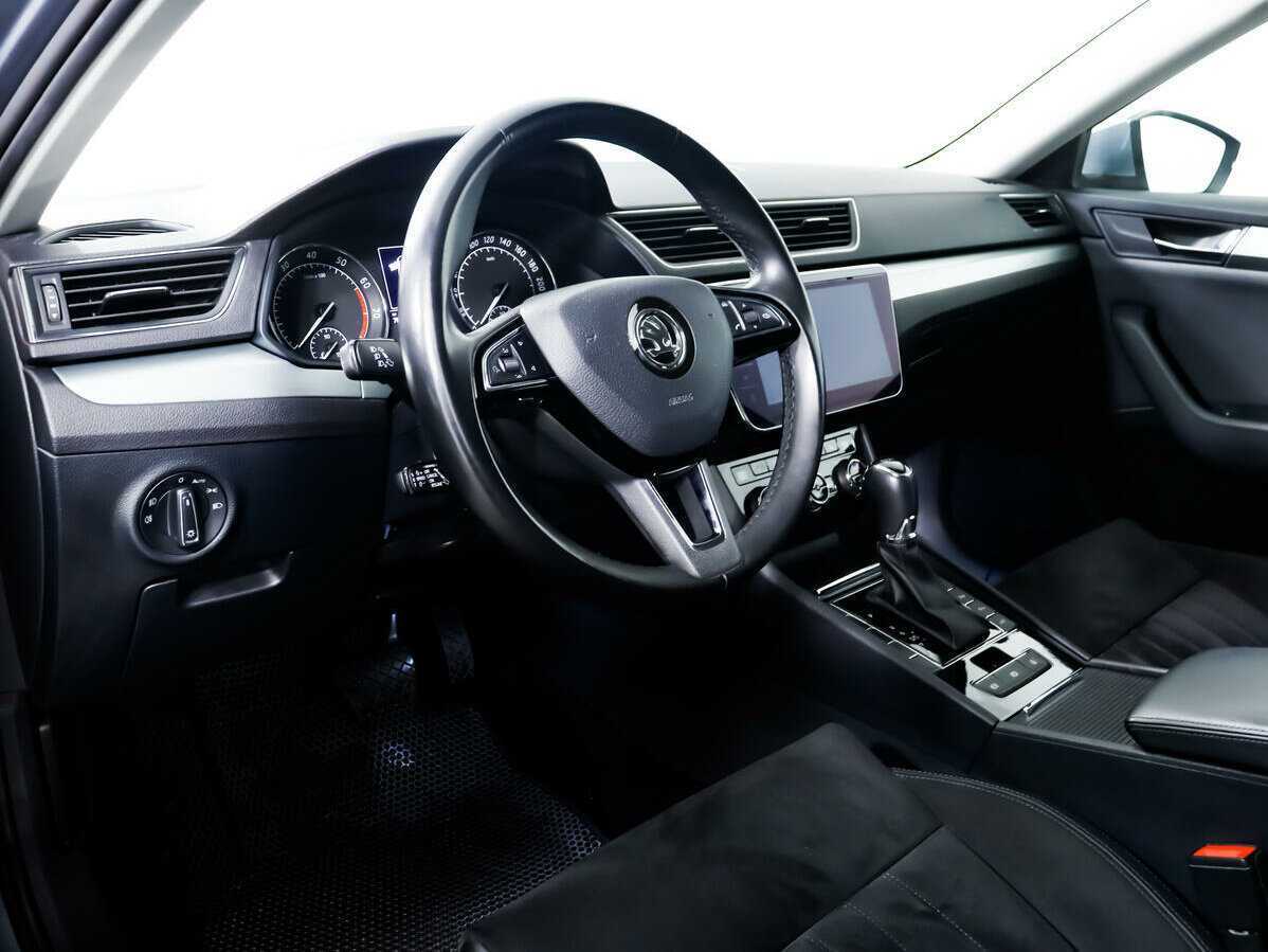 Skoda Superb, 2017 Фото №11