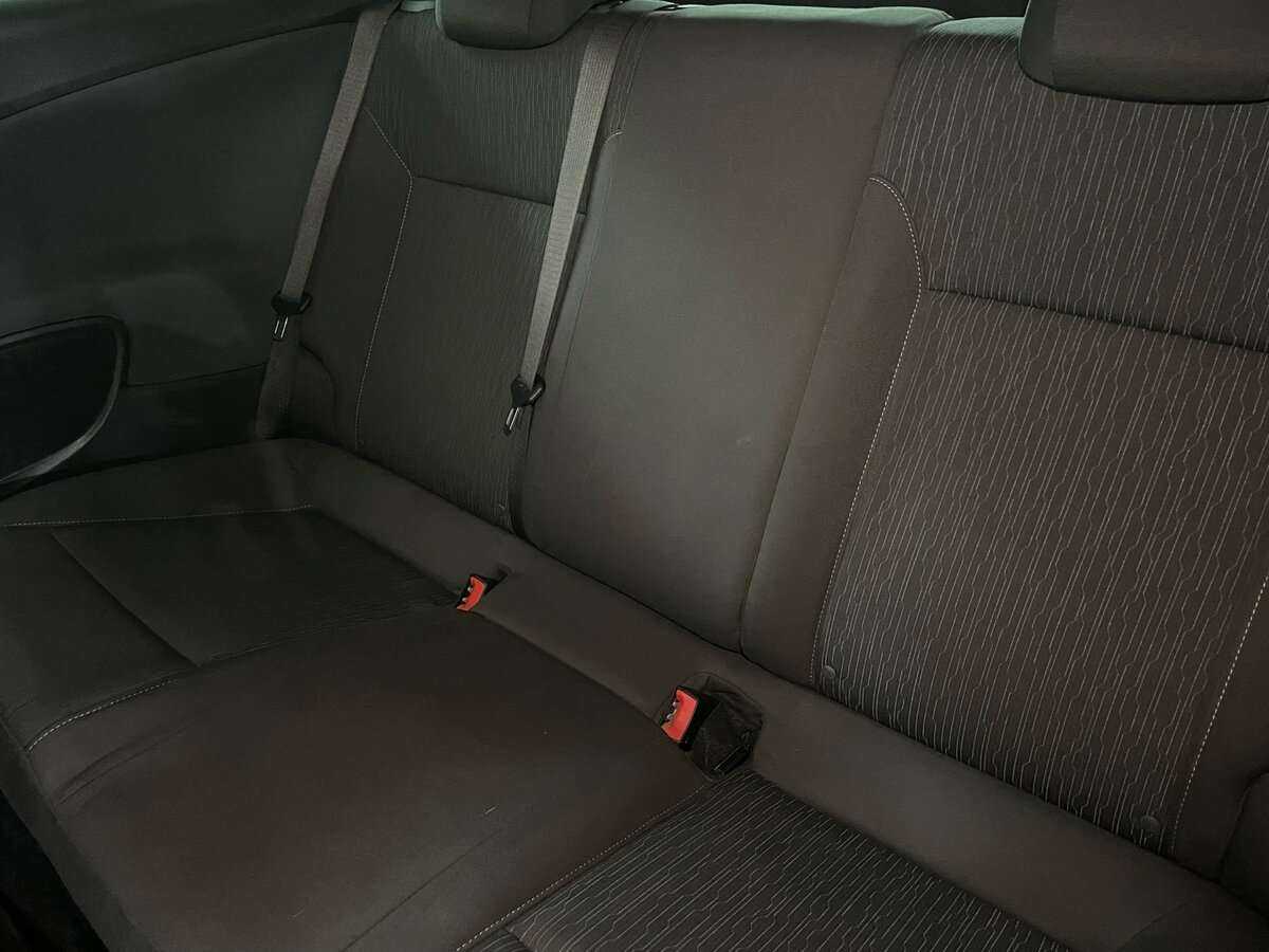 Opel Astra GTC, 2012 Фото №15