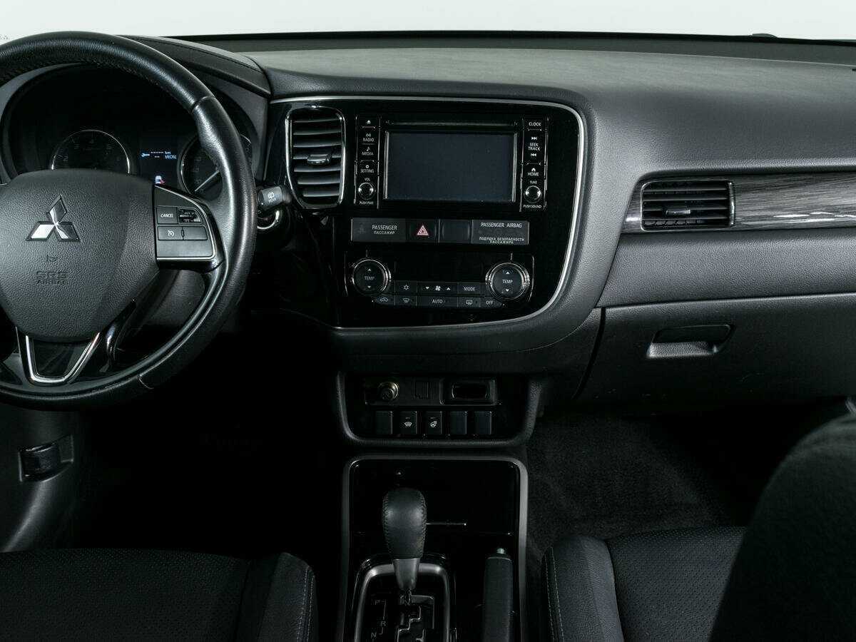 Mitsubishi Outlander, 2017 Фото №8