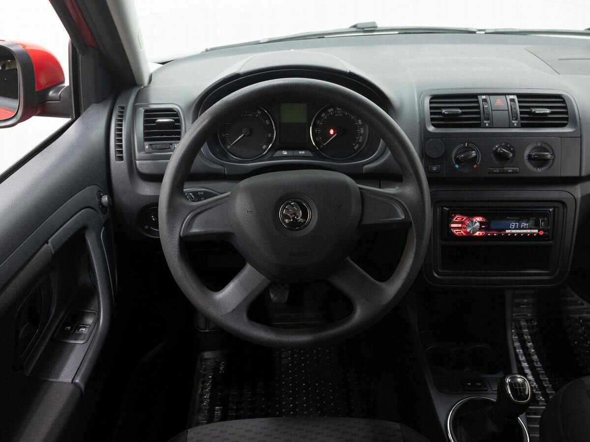 Skoda Fabia, 2013 Фото №15