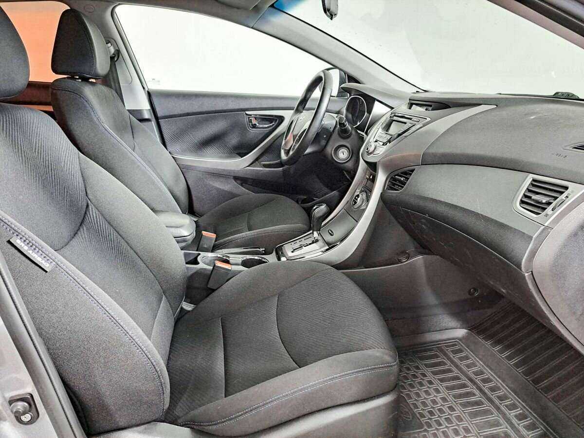 Hyundai Elantra, 2013 Фото №9