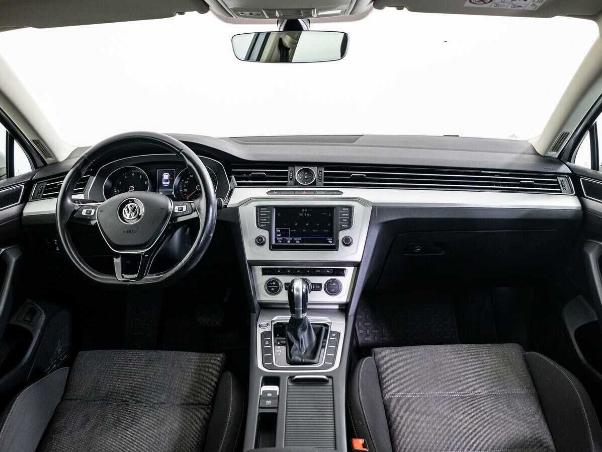 Volkswagen Passat, 2016 Фото №11
