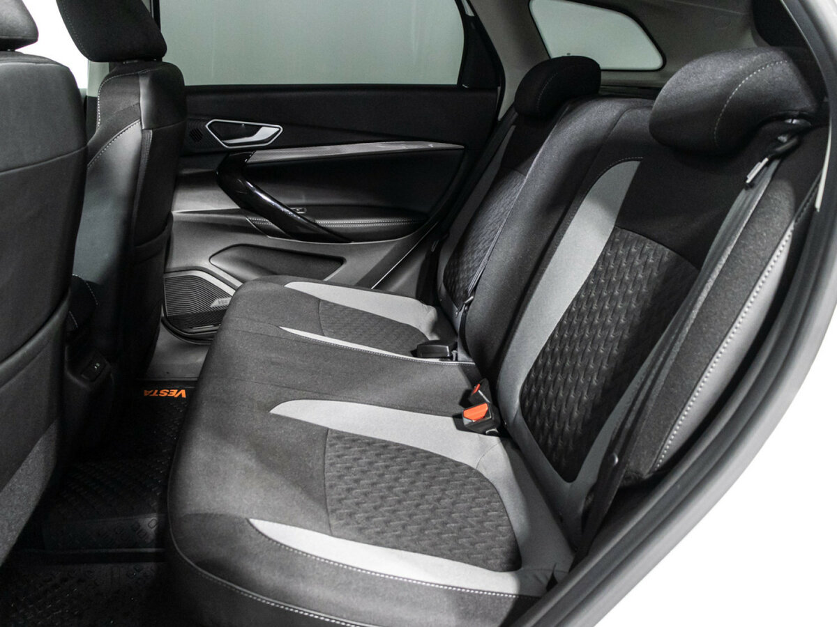 Lada (ВАЗ) Vesta SW I Рестайлинг (NG), 2024 Фото №10