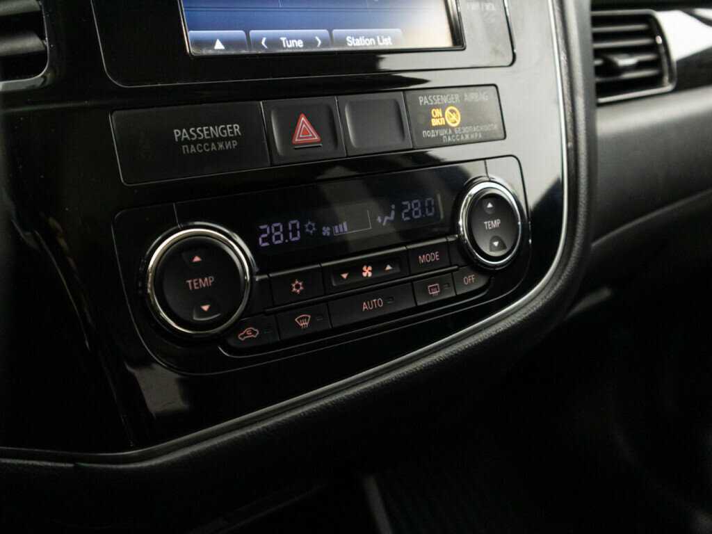 Mitsubishi Outlander, 2016 Фото №20