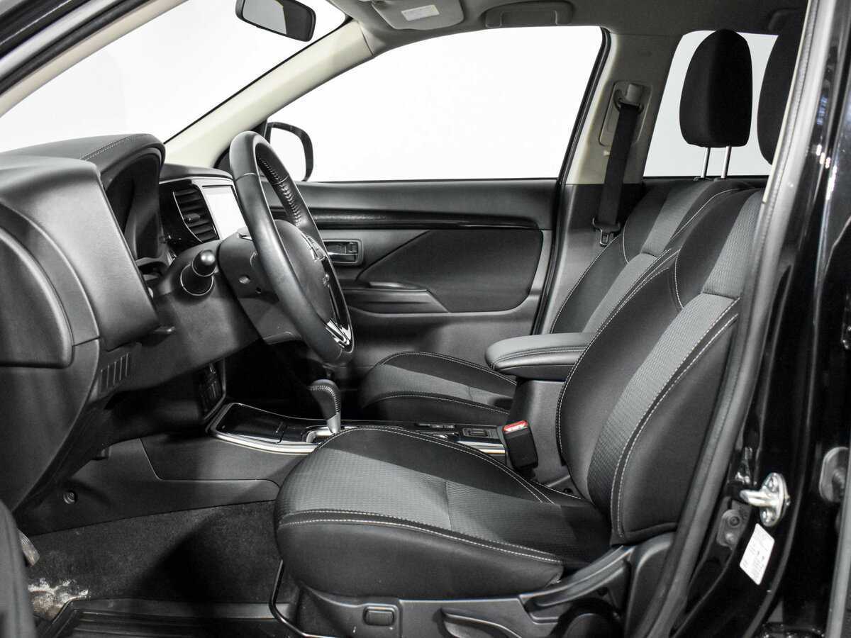 Mitsubishi Outlander, 2021 Фото №10