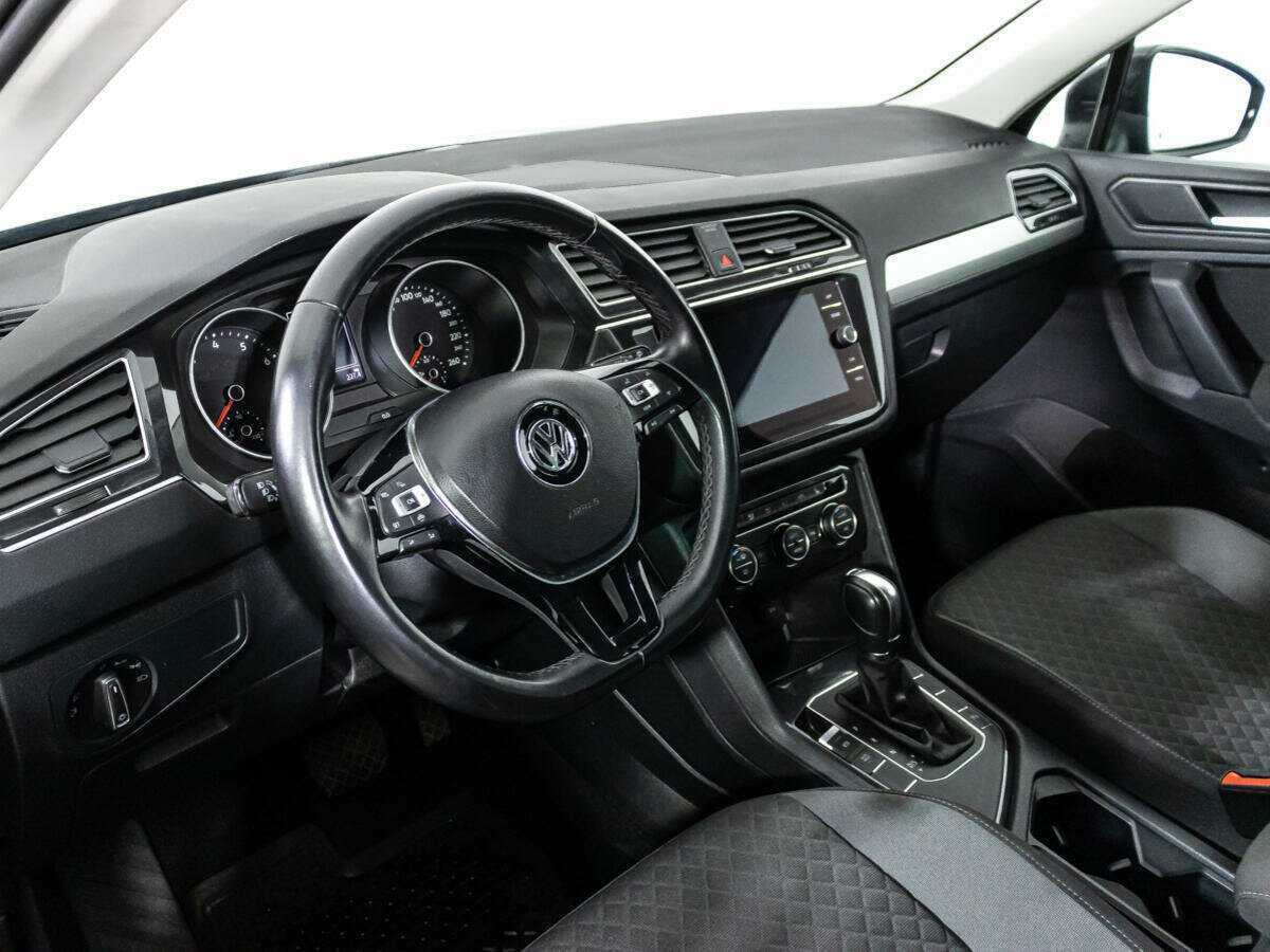 Volkswagen Tiguan, 2019 Фото №11