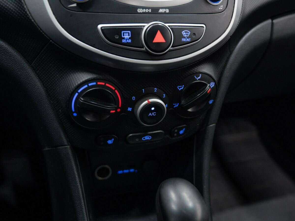 Hyundai Solaris, 2012 Фото №19