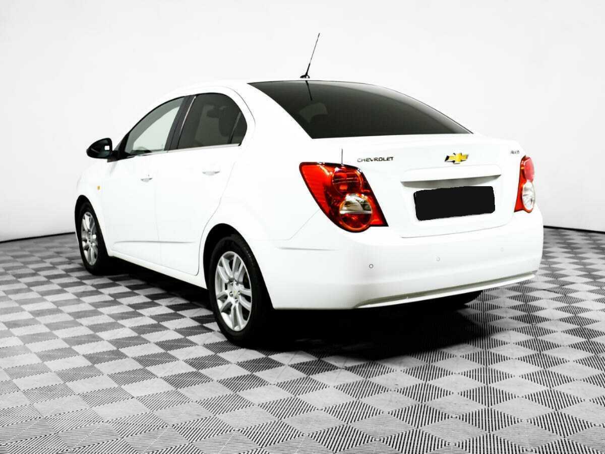 Chevrolet Aveo, 2014 Фото №7