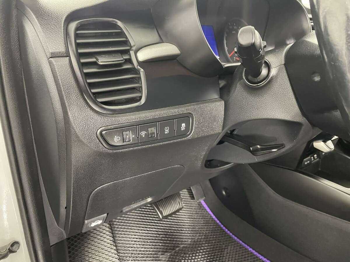 Kia Rio, 2018 Фото №9