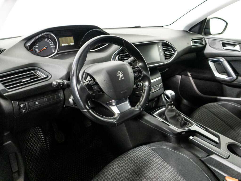Peugeot 308, 2018 Фото №11