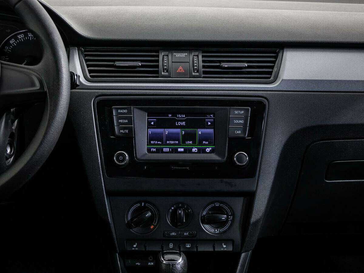 Skoda Rapid, 2016 Фото №13