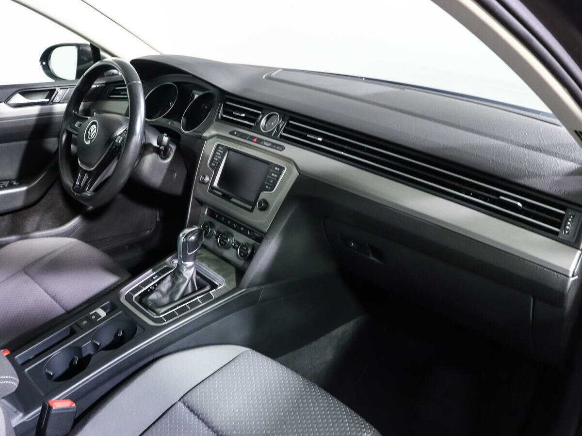 Volkswagen Passat, 2016 Фото №7