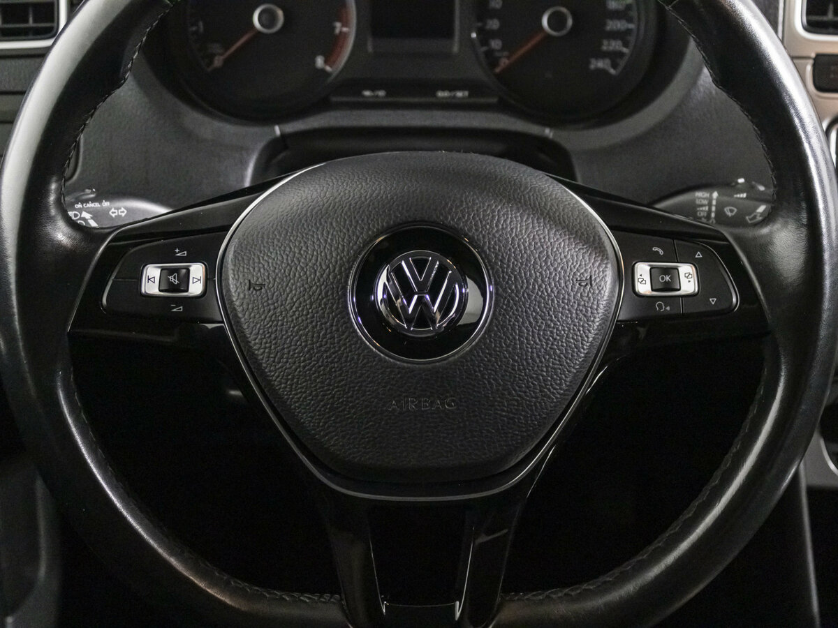 Volkswagen Polo V Рестайлинг, 2018 Фото №13