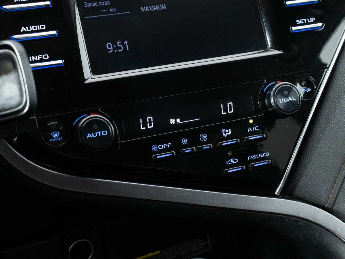 Toyota Camry, 2019 Фото №16