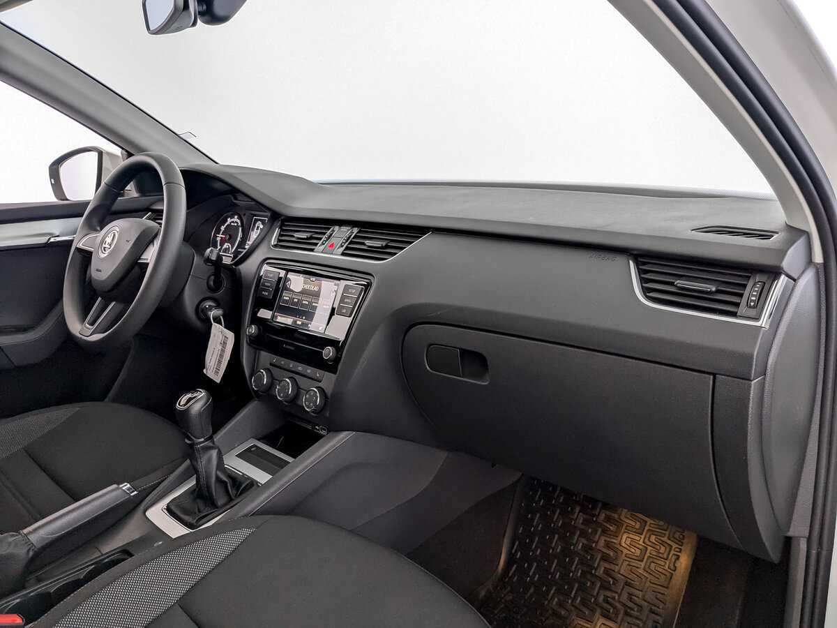 Skoda Octavia, 2019 Фото №9
