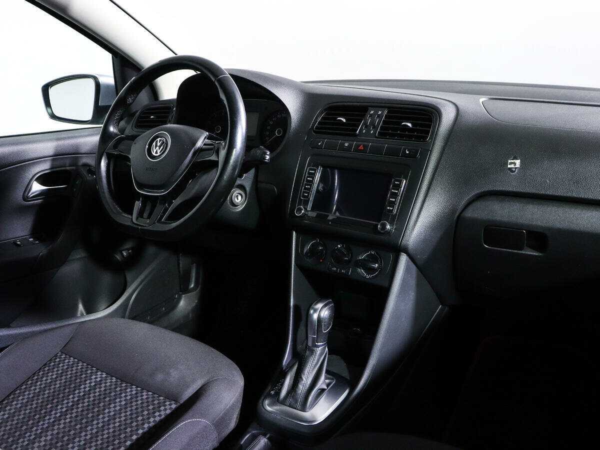 Volkswagen Polo, 2016 Фото №8